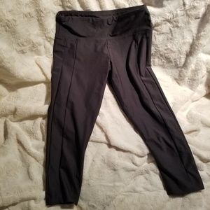 Bally Capri Workout Legging
